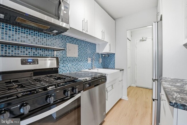 Foto del edificio - 1210 N Taft St