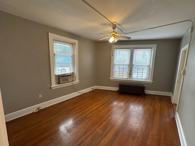 Building Photo - 3235 Jefferson Ave