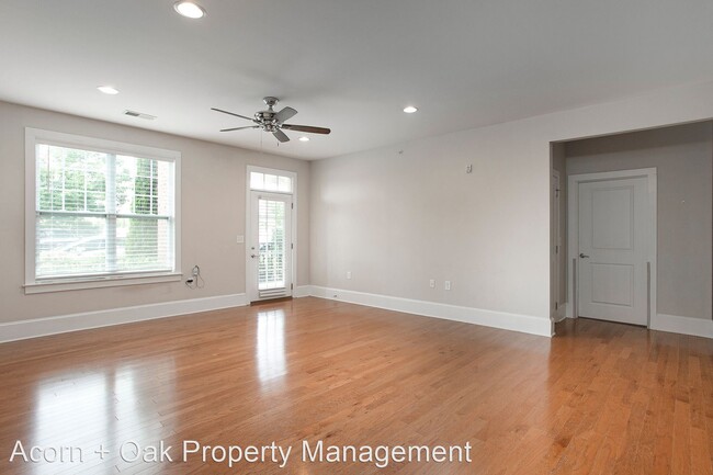 Building Photo - 1 br, 1.5 bath House - 601 Finsbury St #104