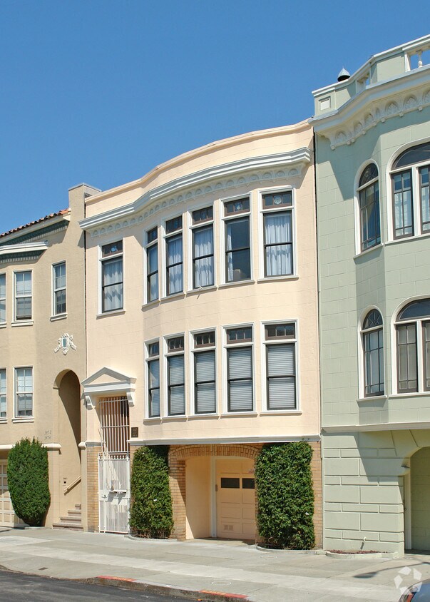 Building Photo - 3460-3462 Pierce St