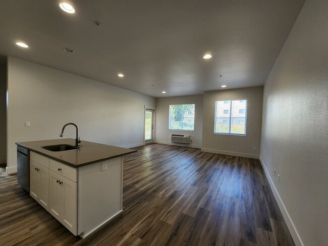 Building Photo - Beautiful Brand New Modern Apartment Homes...
