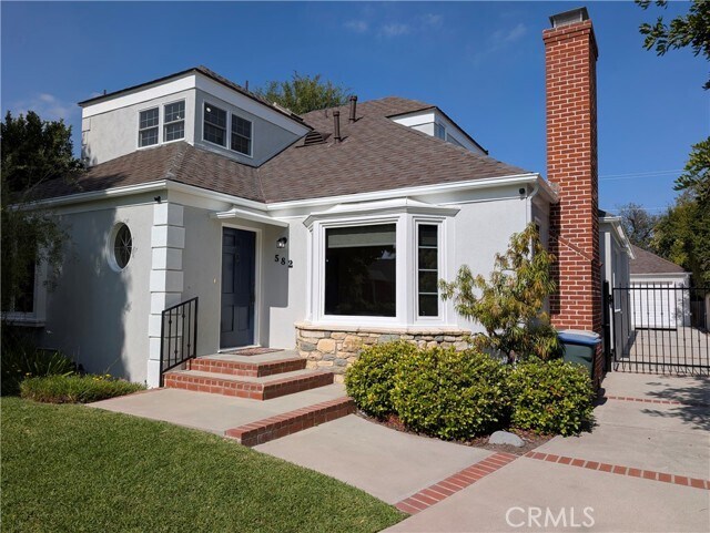 Foto del edificio - 582 N Sunnyslope Ave