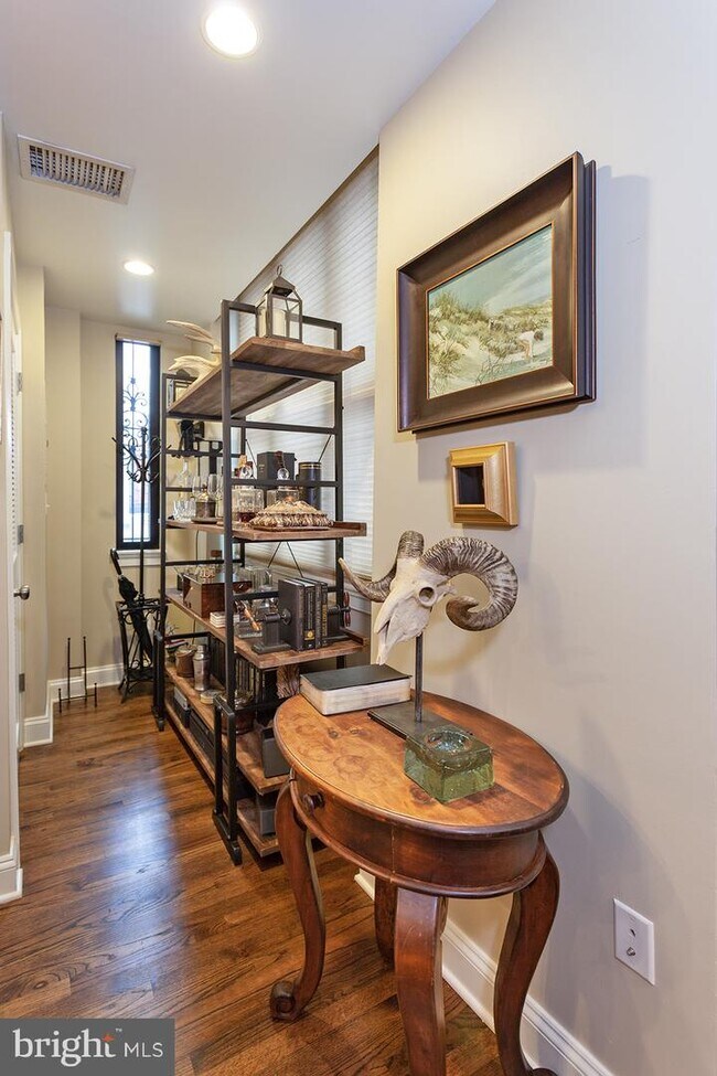 Foto del edificio - 1701 16th St NW