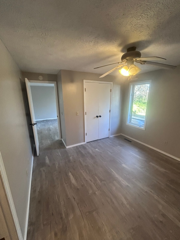 Foto del edificio - 3358 S Warren Ave