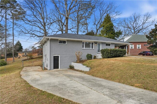 Foto del edificio - 2467 Elmwood Cir SE