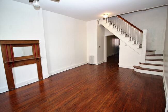 Building Photo - 217 E Preston St