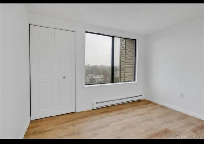 Building Photo - 174 Burgundy Hill Ln