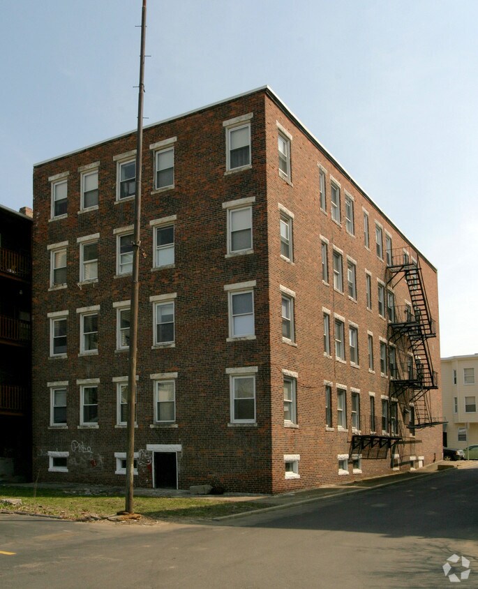 Foto del edificio - 80 Orleans St