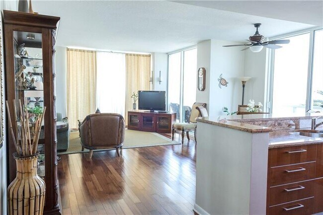 Foto del edificio - 1819 SE 17th St
