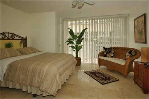  - 240 Liliuokalani Ave