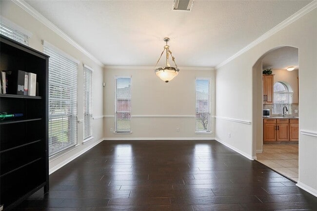 Building Photo - 18511 Timber Shores Ln