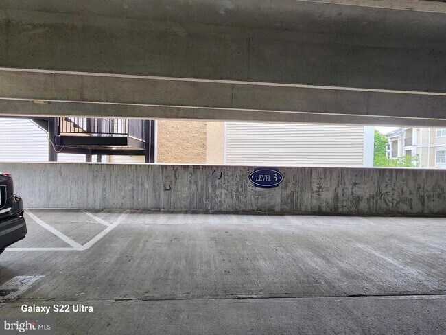 Building Photo - 12925 Centre Park Cir