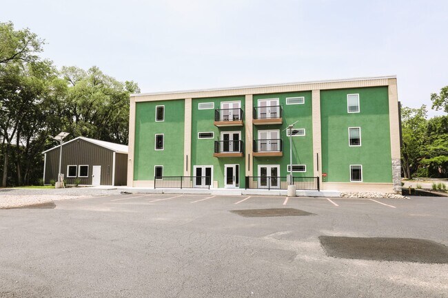 Foto del edificio - Spring Lake Apartments