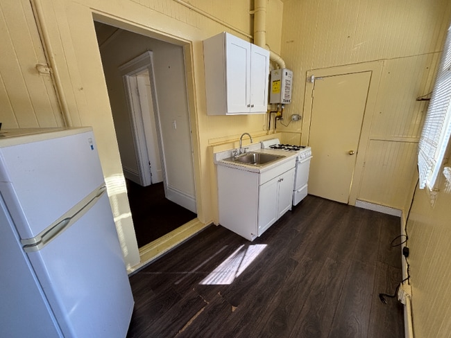 Building Photo - 1698 Bryant St