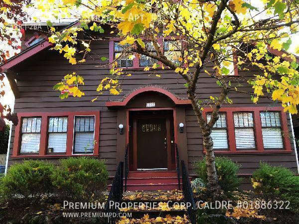 Foto principal - 2638 Woolsey St