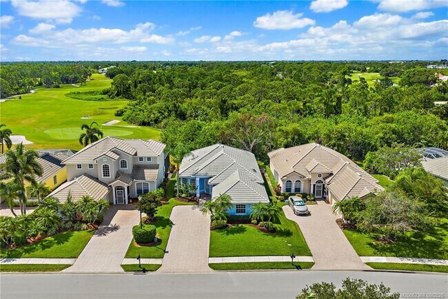 Building Photo - 1327 NW Mossy Oak Way