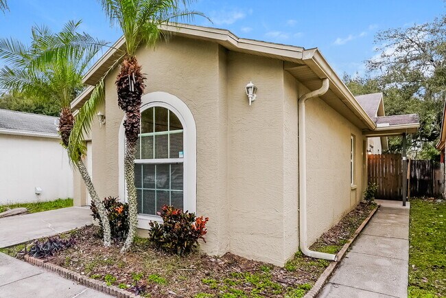 Foto del edificio - 23043 Clearwater Pl