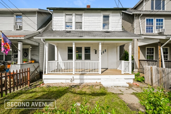 Building Photo - 1924 Grandview Ave