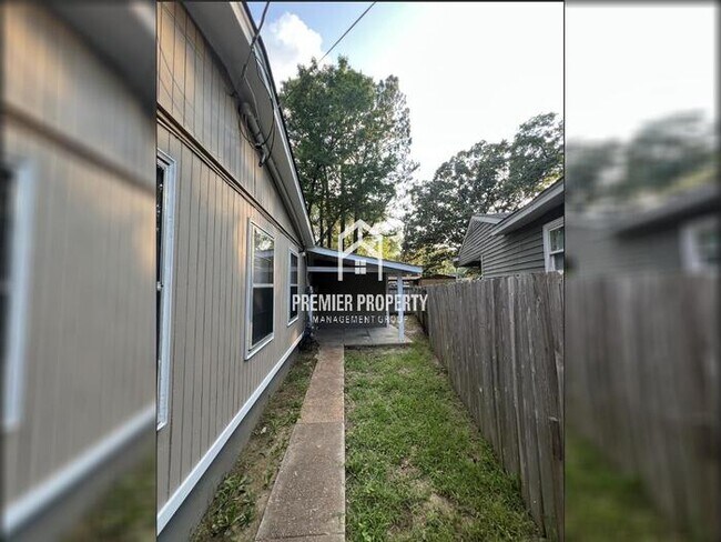 Building Photo - 4888 Bondale Ave