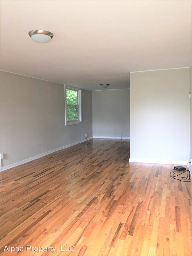 Building Photo - 2 br, 1 bath House - 101 1/2 Freeman Dr