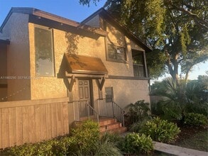 Building Photo - 2191 Bayberry Dr