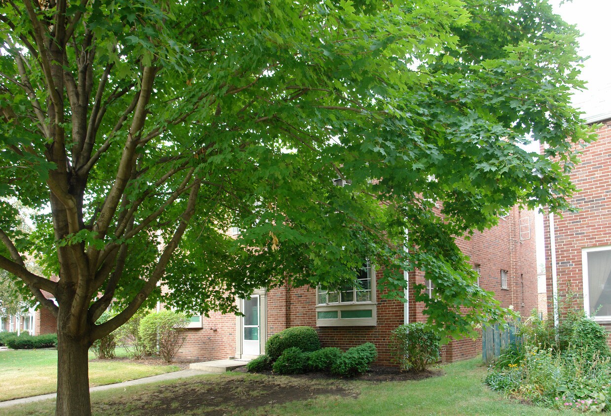 Foto del edificio - 1653 Westwood Ave