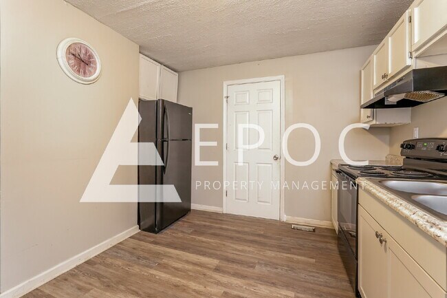 Foto del edificio - 1310 Phipps Ave