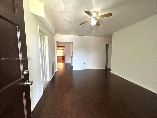 Building Photo - 6211 NW 37th Terrace