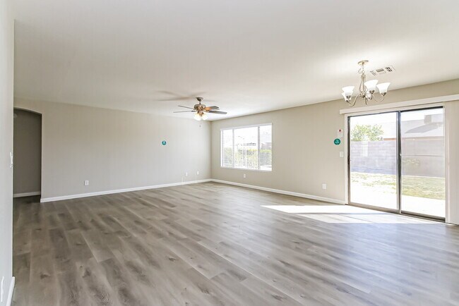 Foto del edificio - 4537 N 87th Ave