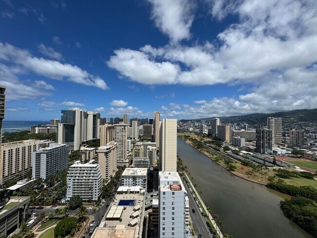Foto del edificio - 445 Seaside Ave