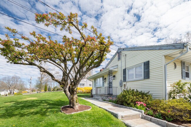 Foto del edificio - 5 Terry Dr