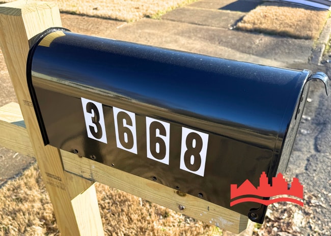 Building Photo - 3668 Debby Dr