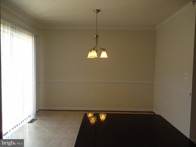Foto del edificio - 23196 Westwood Ct