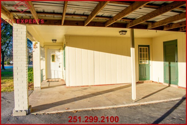 Building Photo - 428 Scott Dr