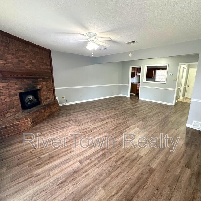 Photo - 5541 Crepe Myrtle Dr House