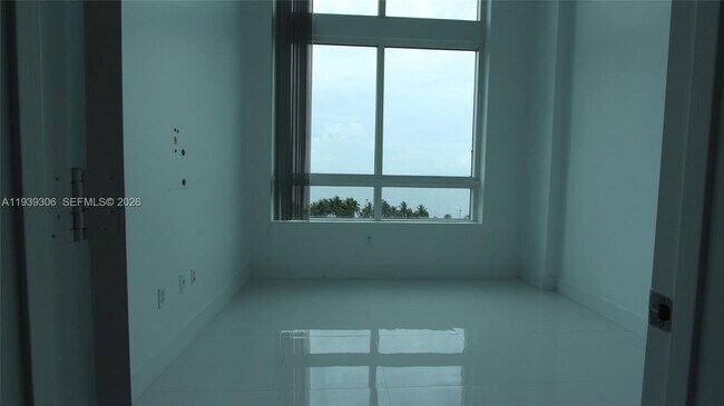 Foto del edificio - 1900 N Bayshore Dr