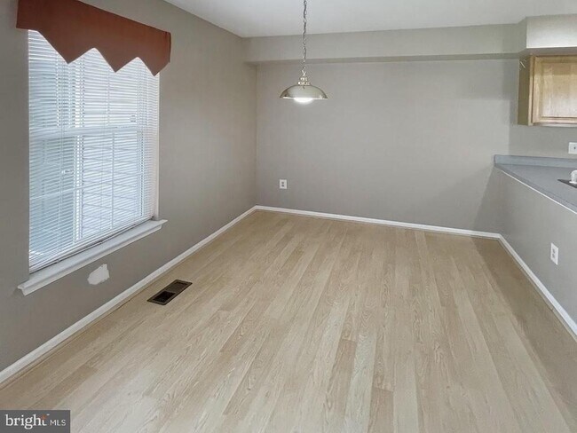 Foto del edificio - 310 Deer Run Ct