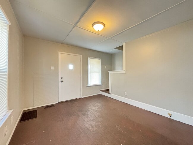 Foto del edificio - 517-517 Mertland Ave