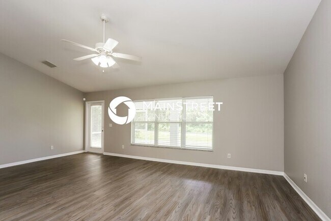 Building Photo - 3 Bedroom Pet-Friendly Home in North Port,...