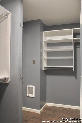 Foto del edificio - 13614 Liberty Oak St