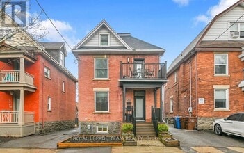 Building Photo - 212 Flora St