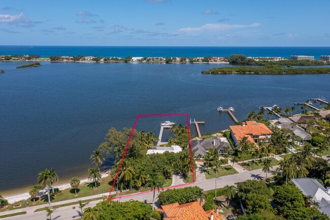 Building Photo - 7500 S Flagler Dr
