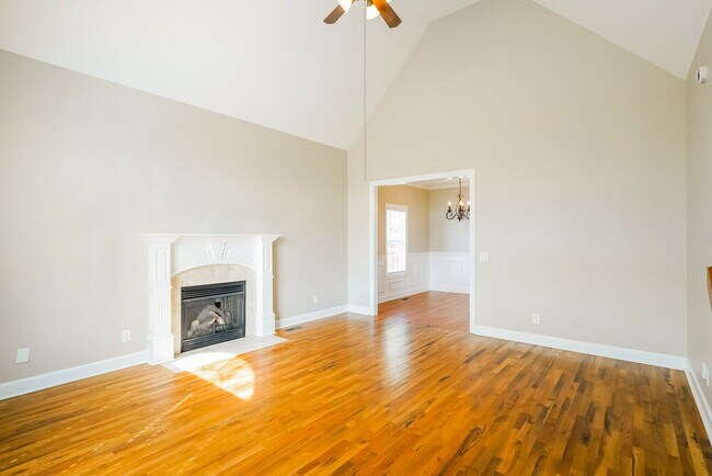 Foto del edificio - 241 Conquest Rd