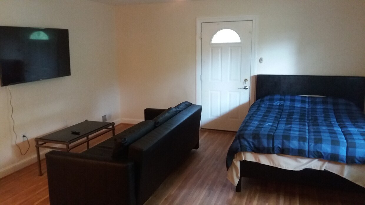 15 Mel Mara Dr, Oxon Hill, MD 20745 House Rental in Oxon Hill, MD