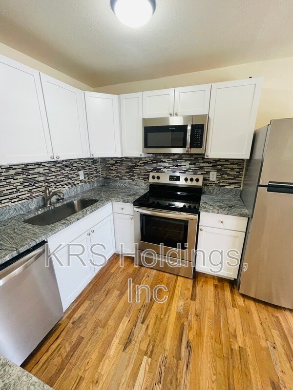 Foto del edificio - 946 W Ocean View Ave