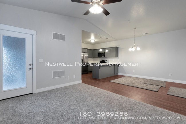 Building Photo - 4216 W McKellen Dr