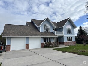 Building Photo - 105 Dulohery Ln
