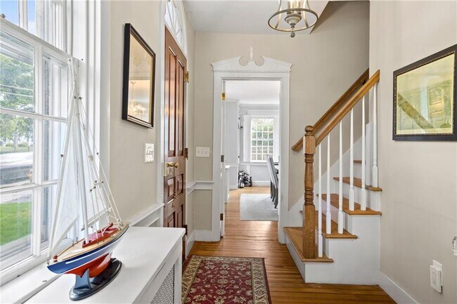 Foto del edificio - 2 Training Station Rd