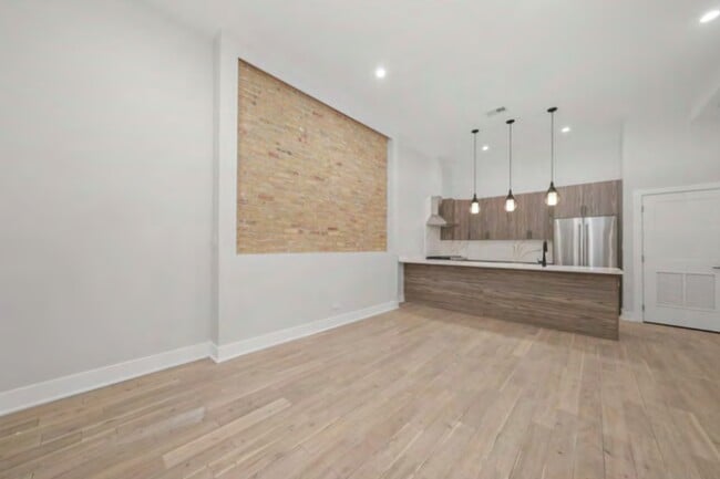 Living Room - 64 E Cedar St