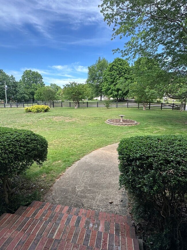 Photo - 3 Bedroom Ranch on 2 Acres! House